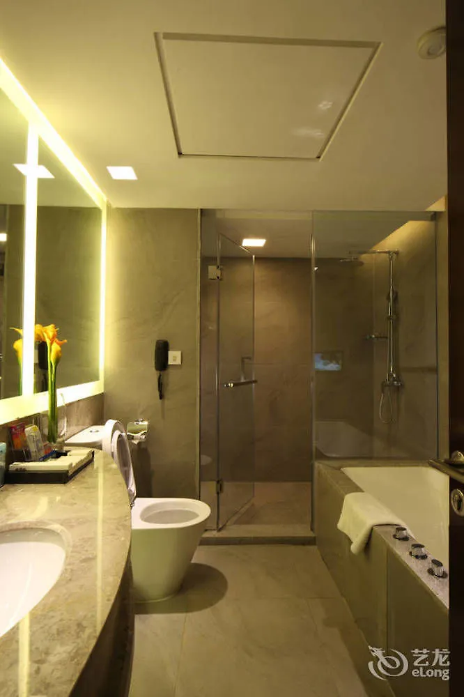 Fortune Century Hotel Zhuhai 4*,  China